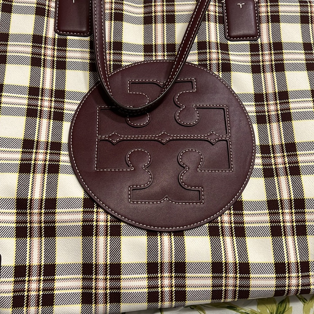 Tote - Picture 9 of 13